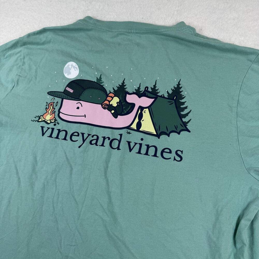 Vineyard Vines Shirt Mens Size M Green Camping Whale Graphic Pocket Tee Outdoor